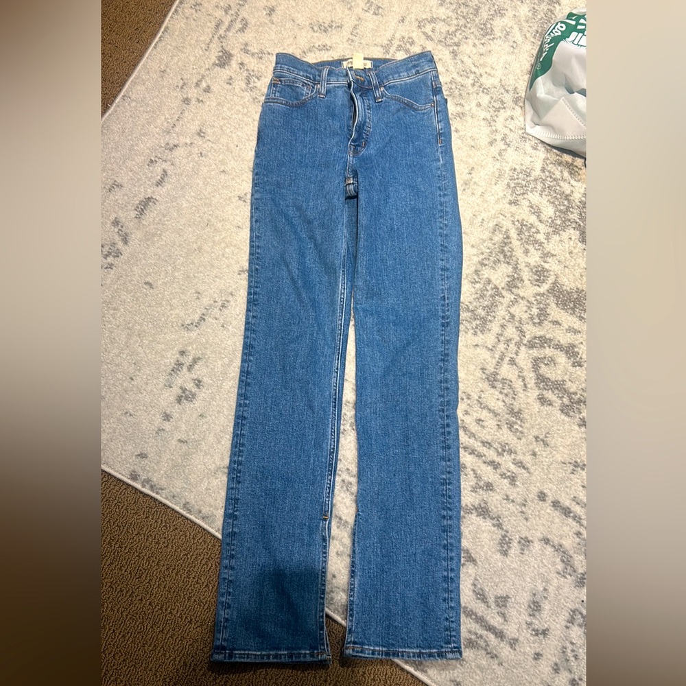Madewell Stovepipe Straight Leg Jeans with Split Hem: Knowland Wash like new!